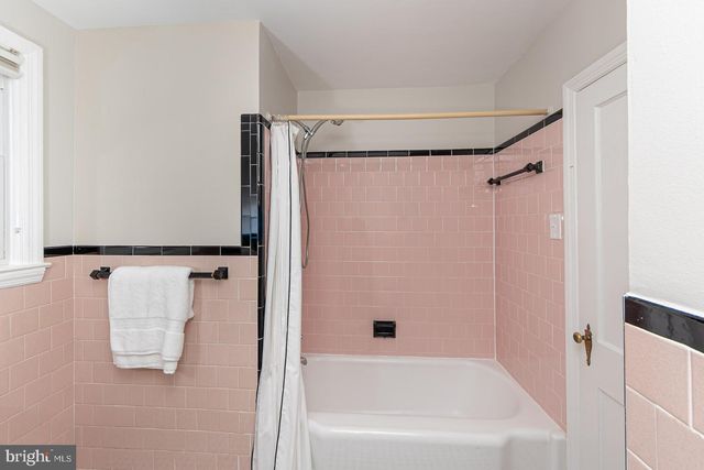 571 WOODBINE AVE, Baltimore, MD 21204