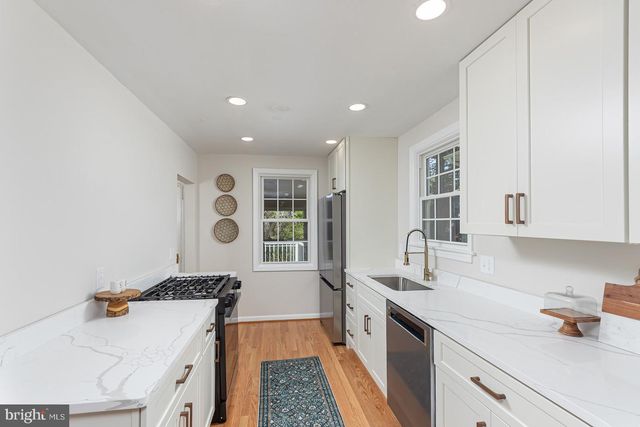 571 WOODBINE AVE, Baltimore, MD 21204