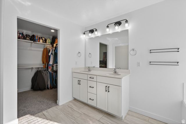 8703 W BECKVILLE DR, Magna, UT 84044