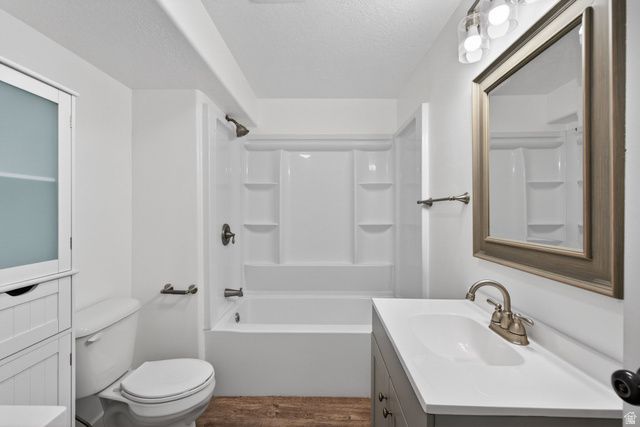 8703 W BECKVILLE DR, Magna, UT 84044