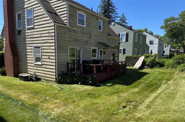 749 Pershing St, Ellwood City, PA 16117