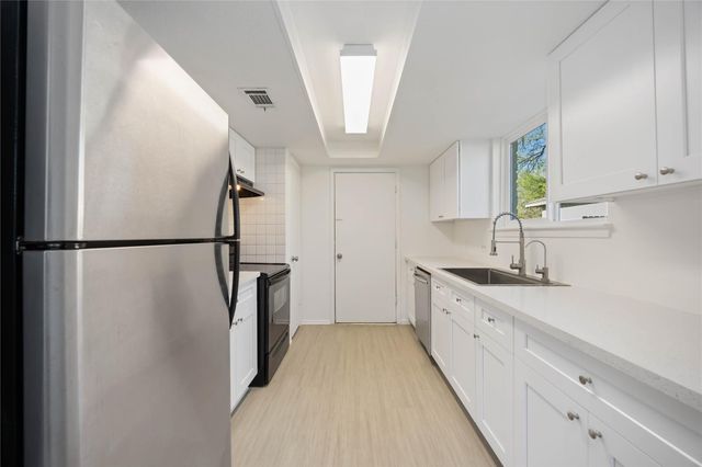 2302 Green Knoll Drive, Houston, TX 77067