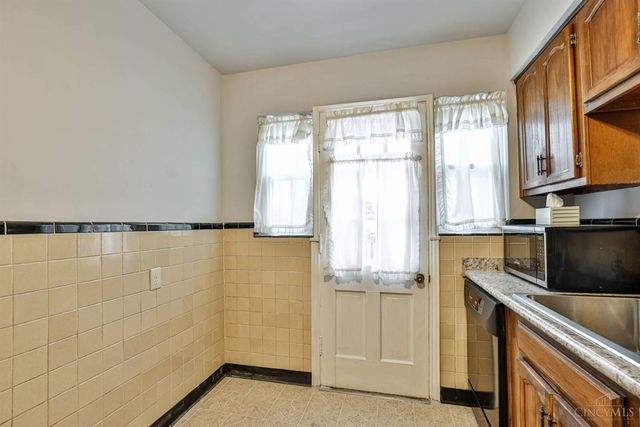 4425 Clifford Road, Deer Park, OH 45236