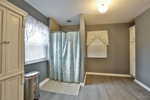 4425 Clifford Road, Deer Park, OH 45236