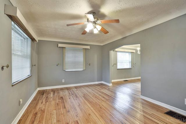 4425 Clifford Road, Deer Park, OH 45236