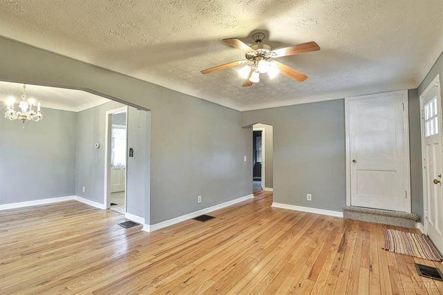 4425 Clifford Road, Deer Park, OH 45236