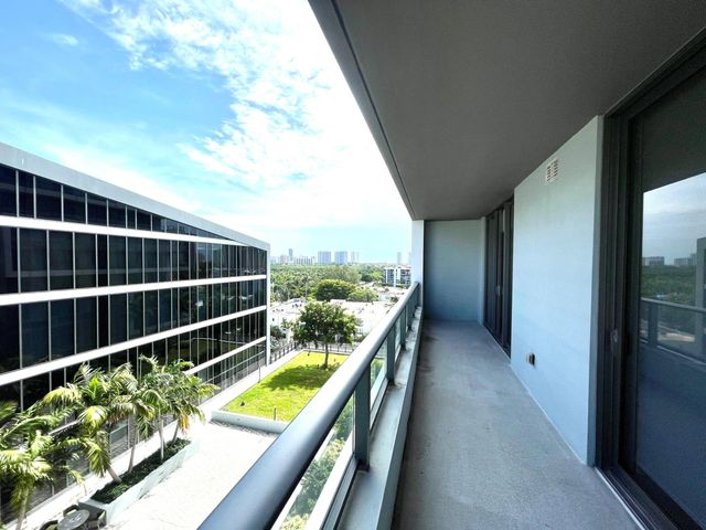 2960 NE 207th Street 1107, Aventura, FL 33180