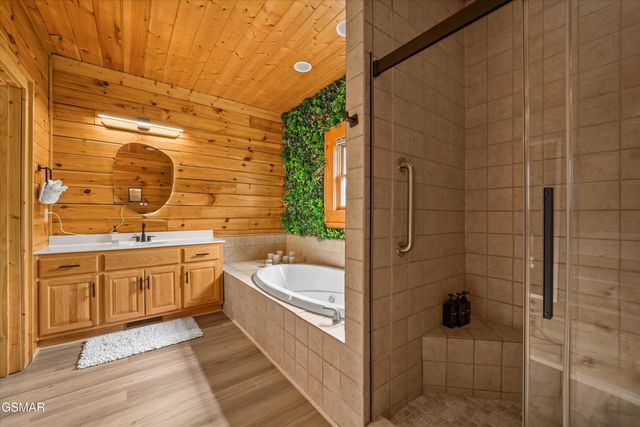 2619 Bear Crossing Way, Sevierville, TN 37862