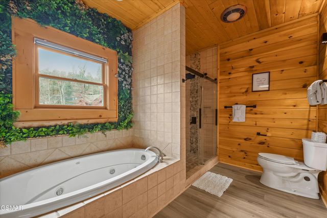 2619 Bear Crossing Way, Sevierville, TN 37862