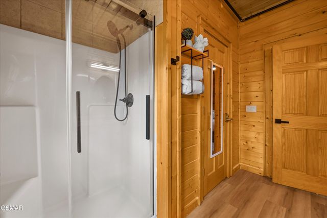 2619 Bear Crossing Way, Sevierville, TN 37862