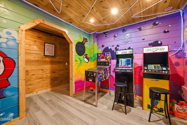 2619 Bear Crossing Way, Sevierville, TN 37862