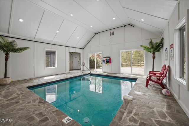 2619 Bear Crossing Way, Sevierville, TN 37862