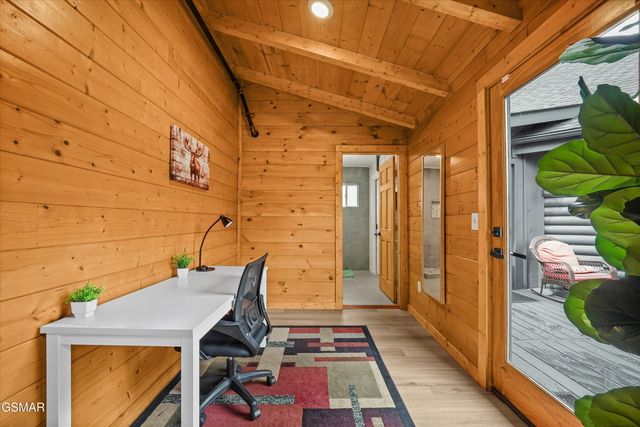 2619 Bear Crossing Way, Sevierville, TN 37862