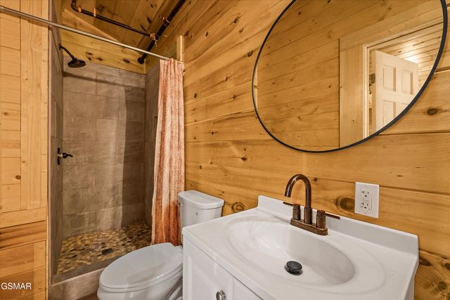 2619 Bear Crossing Way, Sevierville, TN 37862