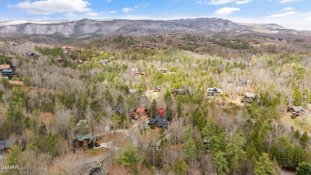 2619 Bear Crossing Way, Sevierville, TN 37862
