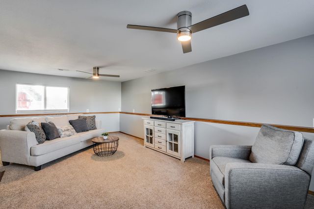 1657 N Prairie Run Cir, Mulvane, KS 67110