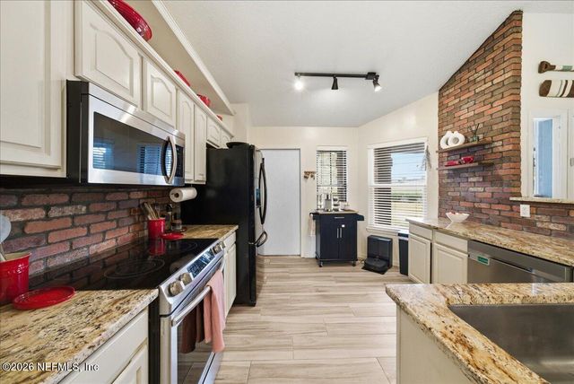 2728 SAM HARDWICK Boulevard, Jacksonville, FL 32246