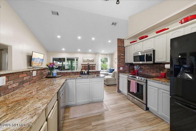 2728 SAM HARDWICK Boulevard, Jacksonville, FL 32246