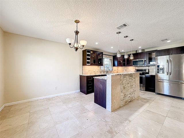 180 N ULYSSES DRIVE, Apopka, FL 32703