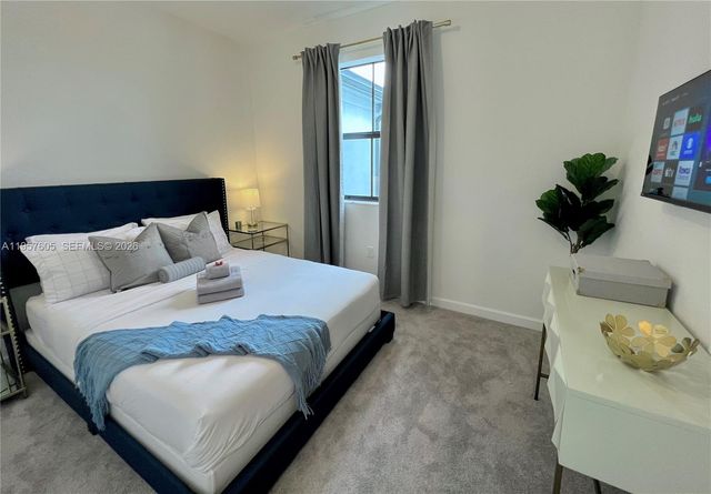 20433 NW 4th Ct, Miami Gardens, FL 33169