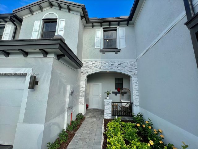 20433 NW 4th Ct, Miami Gardens, FL 33169