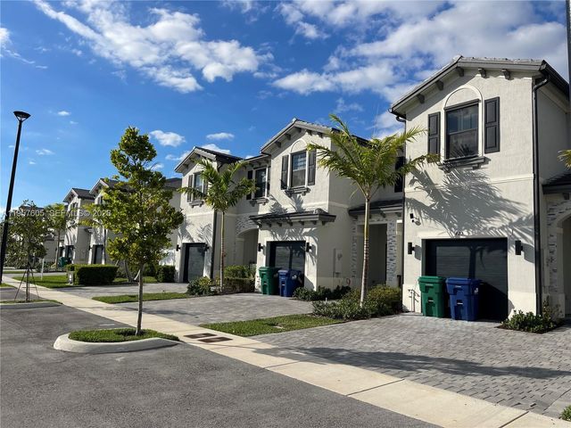 20433 NW 4th Ct, Miami Gardens, FL 33169