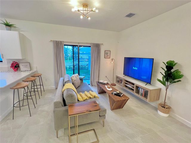 20433 NW 4th Ct, Miami Gardens, FL 33169