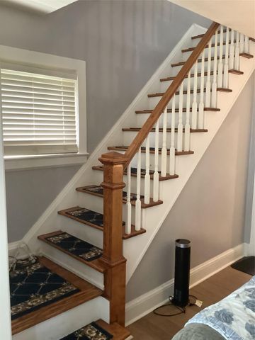 3 Taylor Court, Staten Island, NY 10310