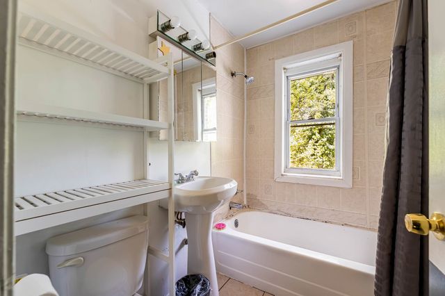 652 E 105th Place, Chicago, IL 60628