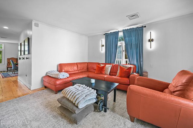 100 1st Street 6, Keyport, NJ 07735