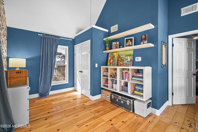 100 1st Street 6, Keyport, NJ 07735