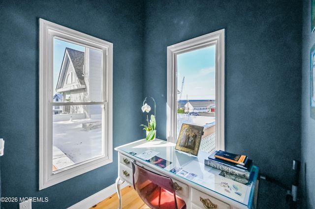 100 1st Street 6, Keyport, NJ 07735