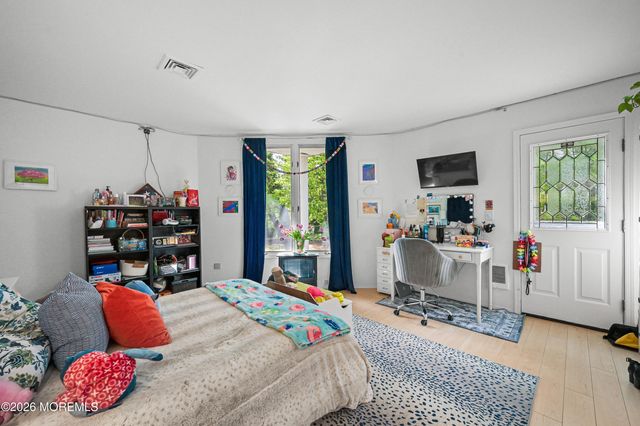100 1st Street 6, Keyport, NJ 07735