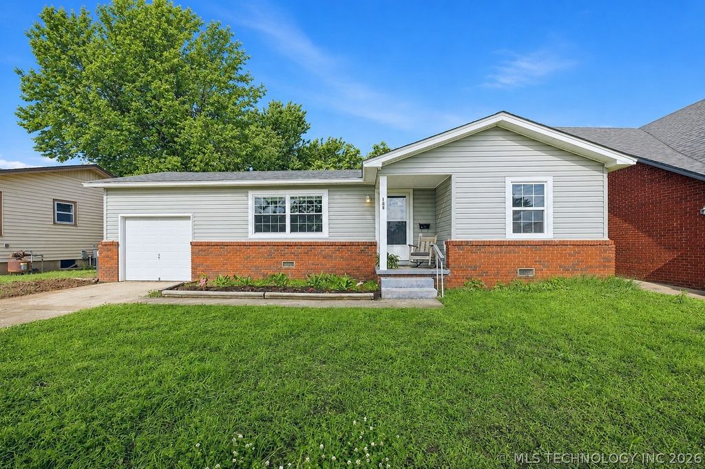 107 S 43rd West Avenue, Tulsa, OK 74127