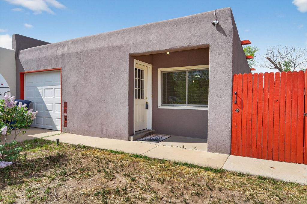 511 Pattie Lane SE, Albuquerque, NM 87123