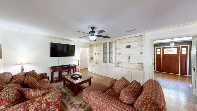 604 Rosemont Drive, Dothan, AL 36303