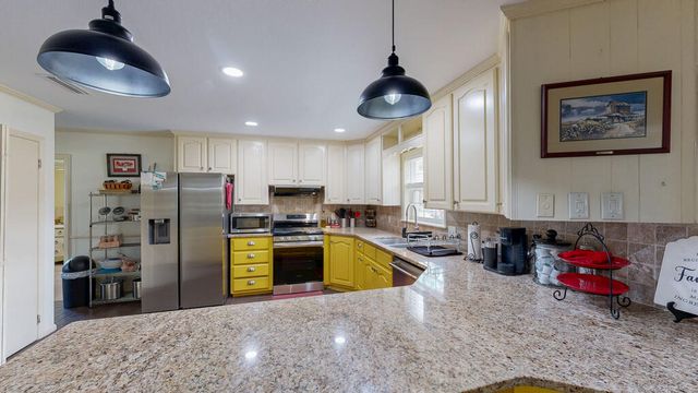 604 Rosemont Drive, Dothan, AL 36303