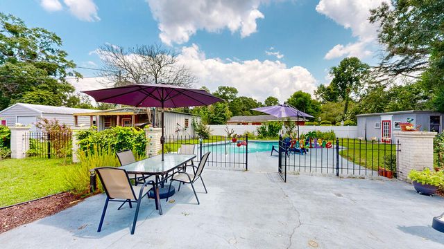 604 Rosemont Drive, Dothan, AL 36303