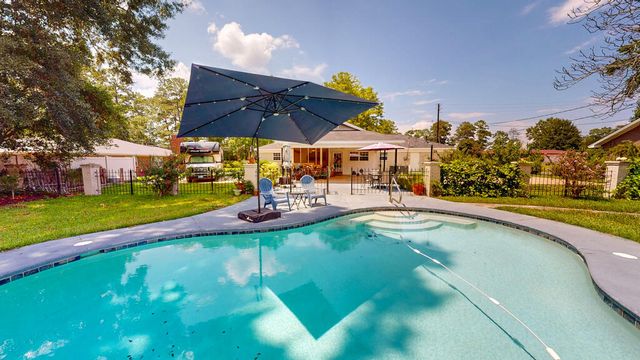 604 Rosemont Drive, Dothan, AL 36303