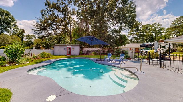 604 Rosemont Drive, Dothan, AL 36303