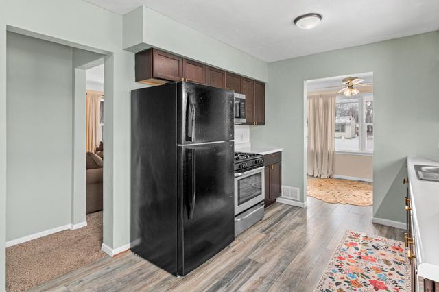 60 Hawthorne Avenue W, Saint Paul, MN 55117