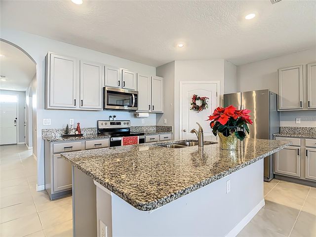 2796 GRANDBURY GROVE ROAD, Lakeland, FL 33811