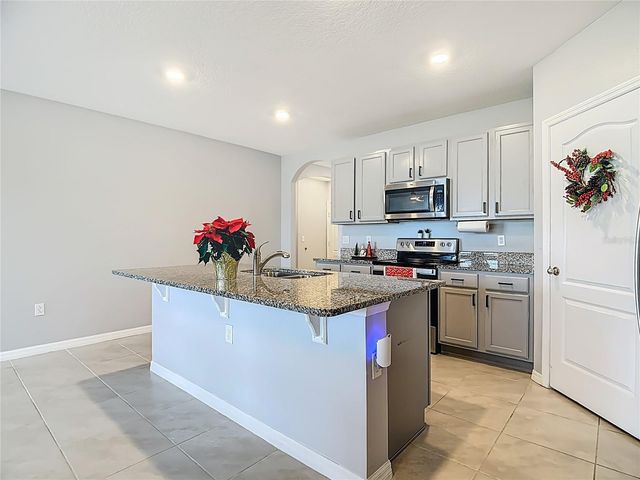 2796 GRANDBURY GROVE ROAD, Lakeland, FL 33811