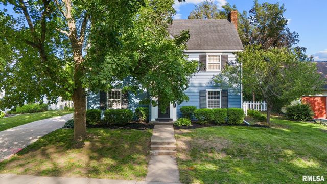 3900 N BIGELOW Street, Peoria, IL 61614