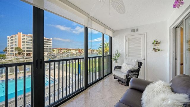 9200 MIDNIGHT PASS ROAD 25, Sarasota, FL 34242