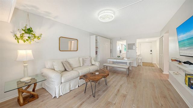 9200 MIDNIGHT PASS ROAD 25, Sarasota, FL 34242