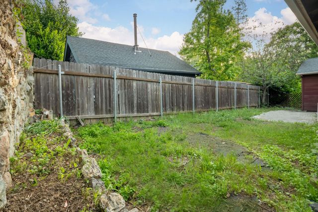 218 Drummond St, Nevada City, CA 95959