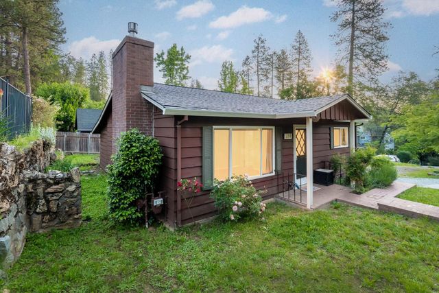 218 Drummond St, Nevada City, CA 95959
