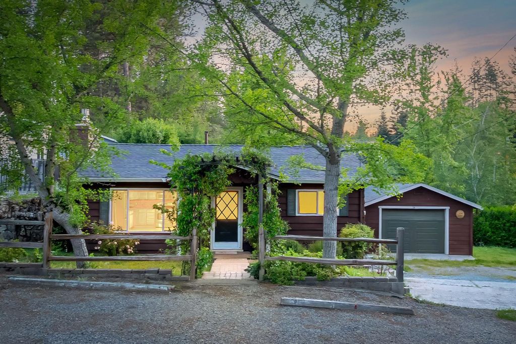 218 Drummond St, Nevada City, CA 95959