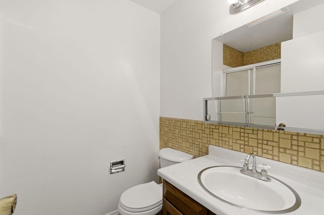 609 Alvarado Drive SE, Albuquerque, NM 87108